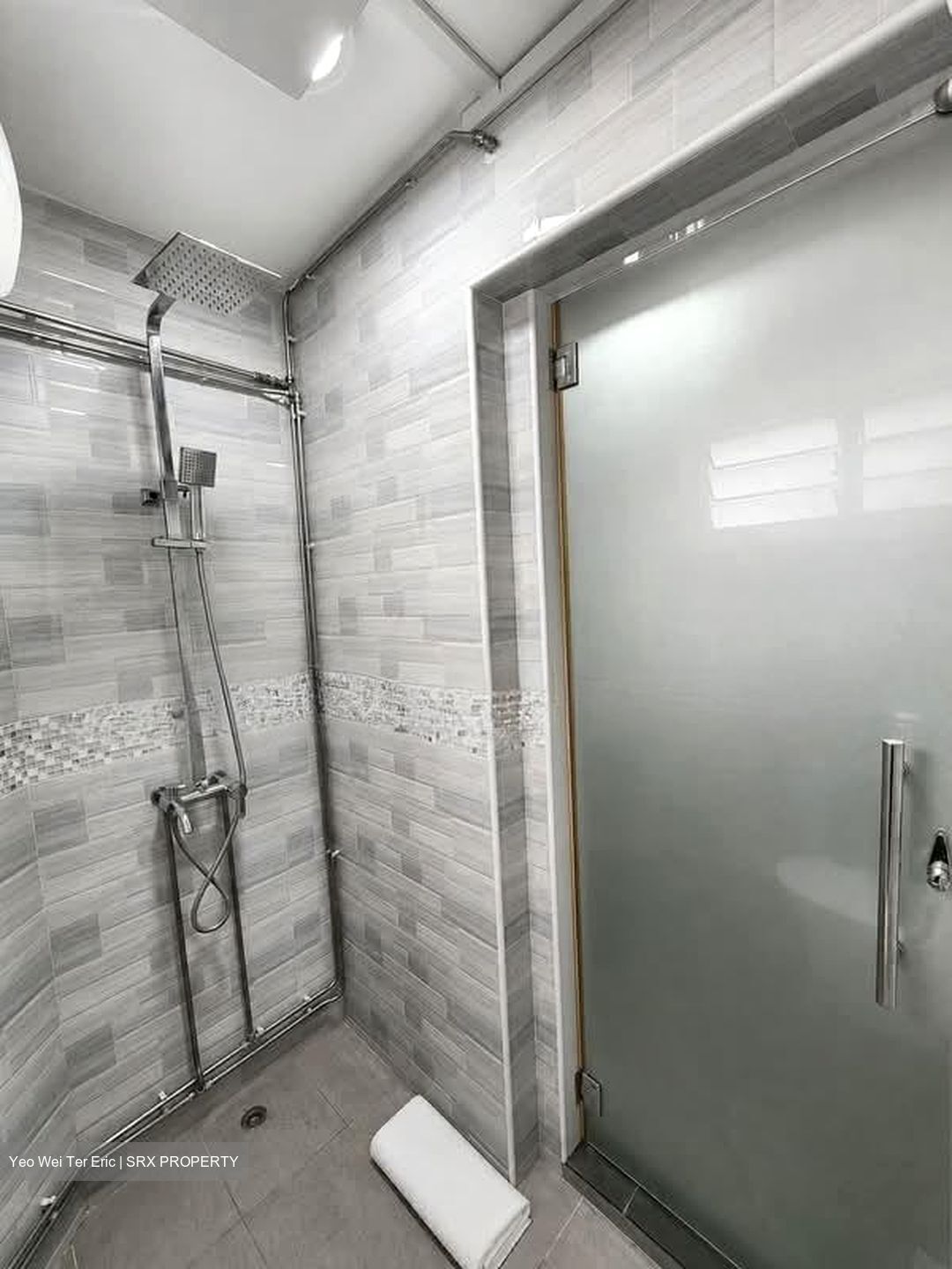 Blk 241 Jurong East Street 24 (Jurong East), HDB 3 Rooms #600935191